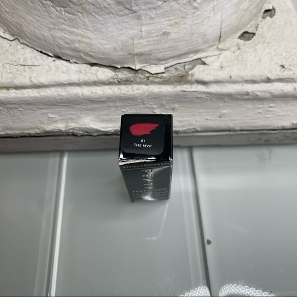 Fenty Icon The Fill Semi-Matte Refillable Lipstick - Picture 4 of 7